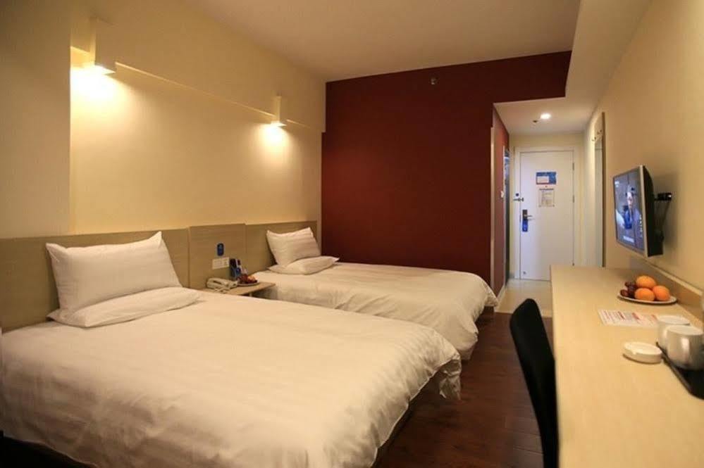 Hanting Hotel Shanghai Jiaotong University Jiangchuan Road Second Branch Exteriér fotografie